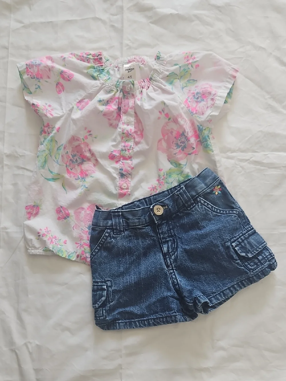 OshKosh B'gosh White Top w/ Pink Floral Print 4/5 & Carter's Jean Shorts Size 5